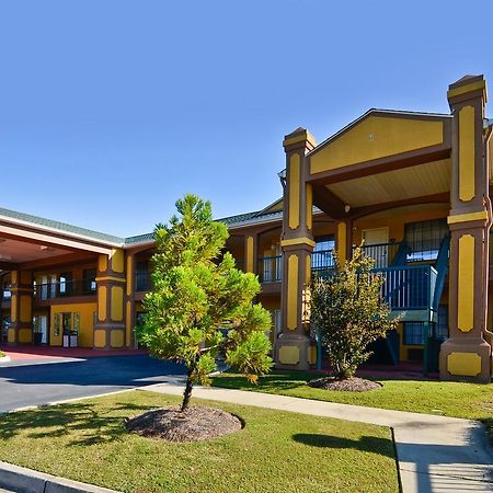 Peach State Inn & Suites Hawkinsville Ngoại thất bức ảnh