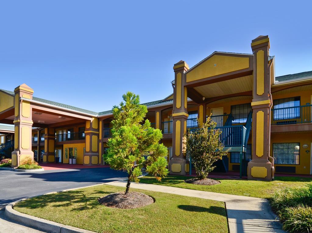 Peach State Inn & Suites Hawkinsville Ngoại thất bức ảnh