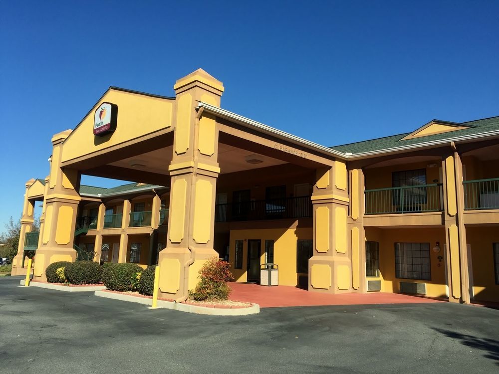 Peach State Inn & Suites Hawkinsville Ngoại thất bức ảnh